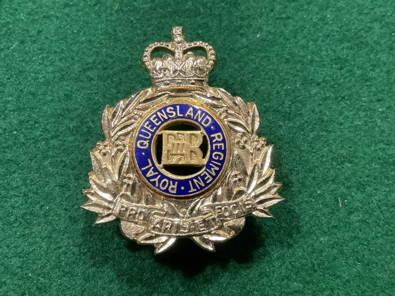 Gradia Militaria - Royal Queensland Regiment collar badge by STOKES.