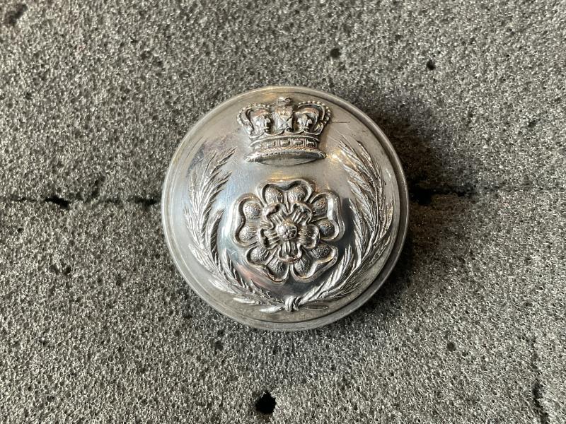 Gradia Militaria - 1st Royal Lancashire Militia (Duke of Lancasters Own) button