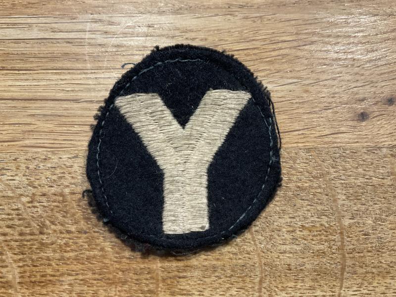 Gradia Militaria - WW2 British 5th Infantry Division formation sign