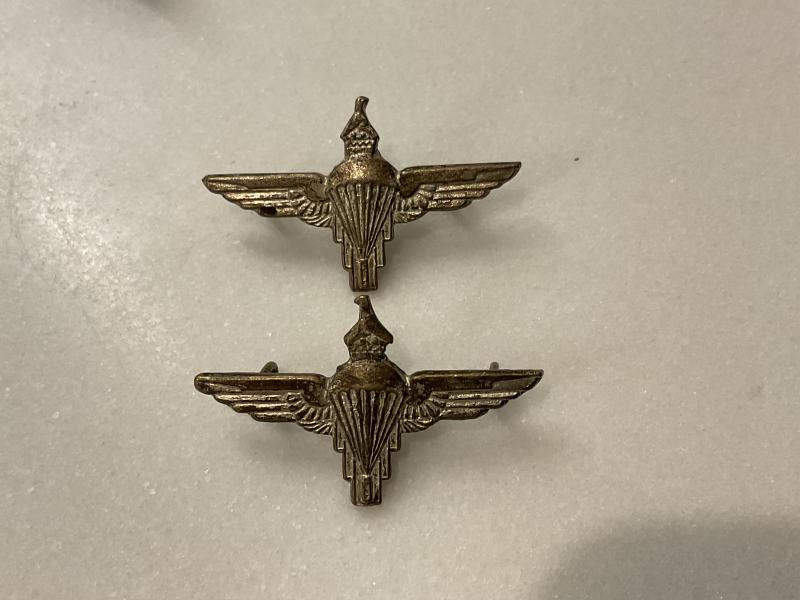 Gradia Militaria - Zimbabwe Parachute Regiment collar badges