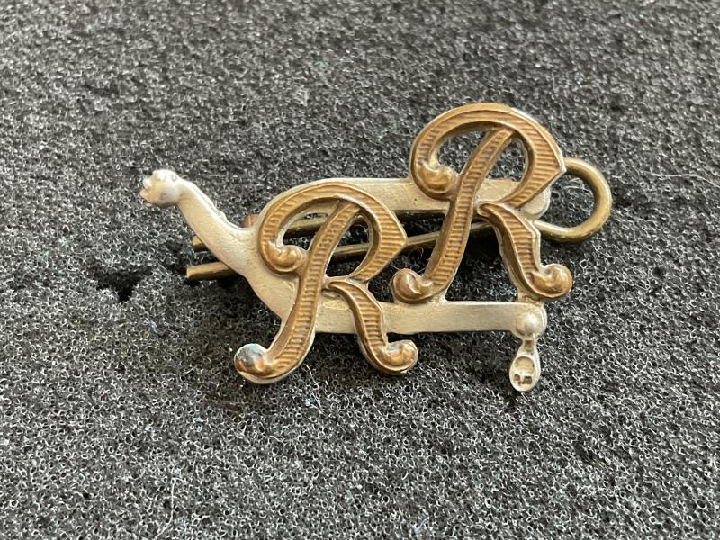 Gradia Militaria - Rough Riders, City of London Yeomanry collar badge.