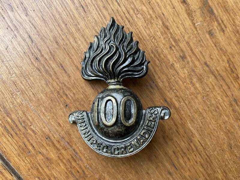 Gradia Militaria - WW1 C.E.F 100th Winnipeg Grenadiers cap badge