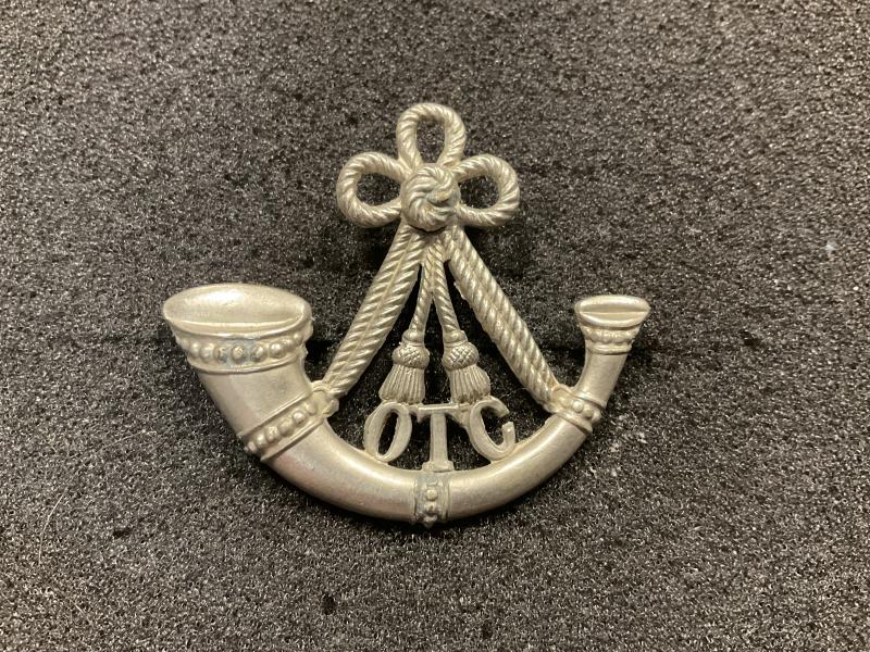 Gradia Militaria - Oxford university O.T.C Infantry Section cap badge.