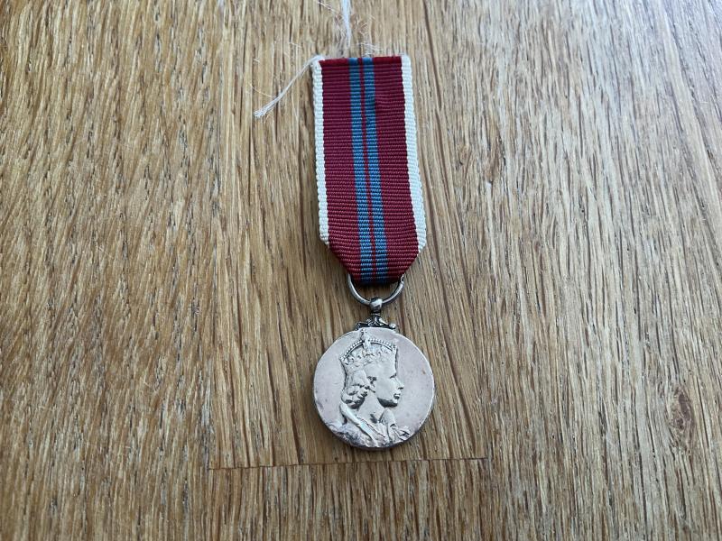Gradia Militaria - Miniatures 1953 Coronation medal.