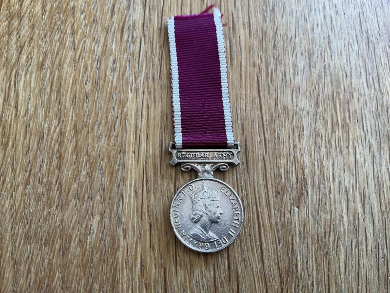 Gradia Militaria - Miniature EiiR Regular Army L.S.G.C medal