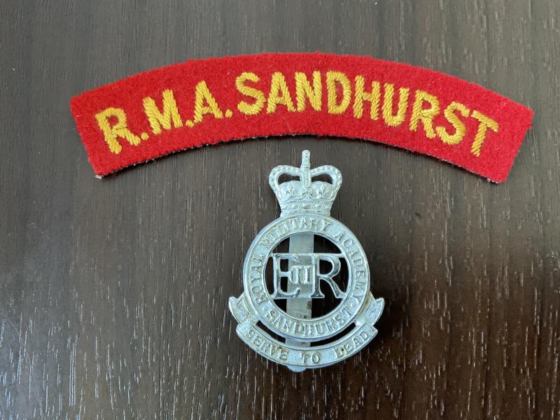 Gradia Militaria - Royal Military Academy Sandhurst cap badge and shoulder titles.