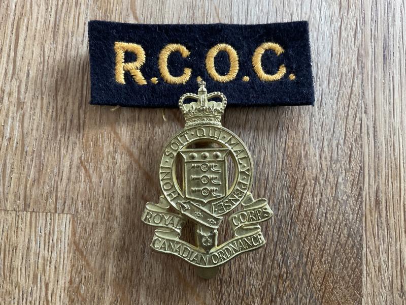 Gradia Militaria - Q/C Royal Canadian Ordnance Corps cap badge & title.