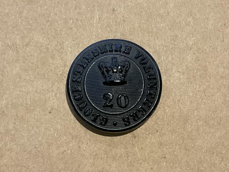 Gradia Militaria - Q.V.C 20th Gloucestershire Volunteers button , large 26mm size