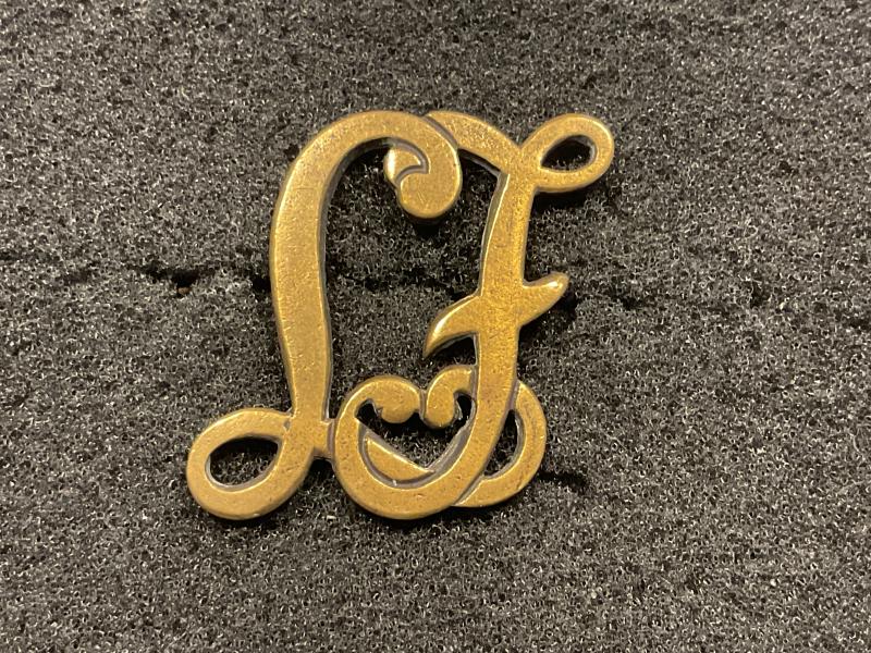 Gradia Militaria - Legion of Frontiersmen 1st pattern collar badge 1904-27.