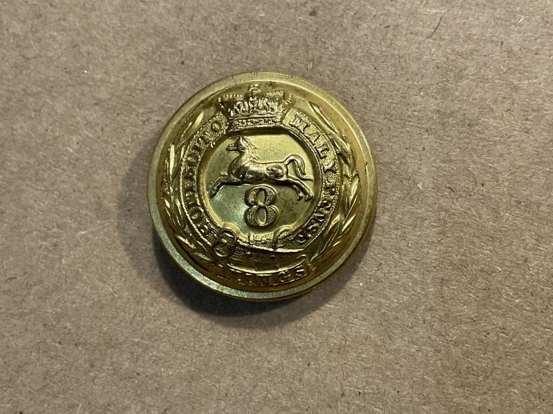 Gradia Militaria - QVC 8th Regiment of Foot The King's Officers gilt button (24mm)