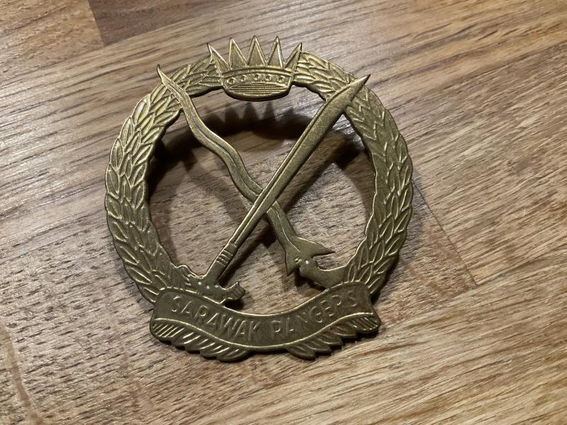 Gradia Militaria - Malay Sarawak Rangers circa 1950s brass cap badge