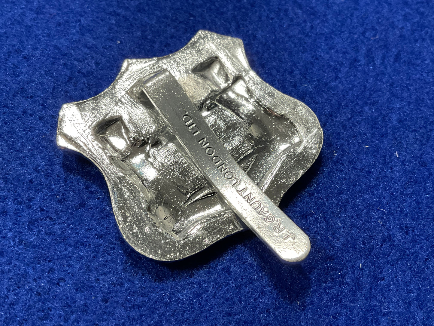 Anodised Dorset Territorials cap badge Gaunt back