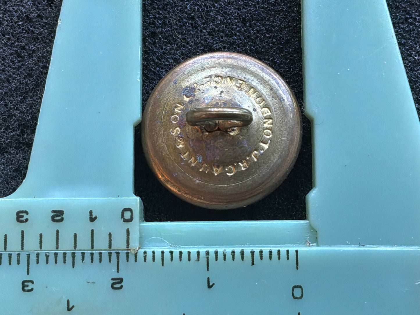 WW2 Indian Army 15th Punjab Regiment 1922-47 button.