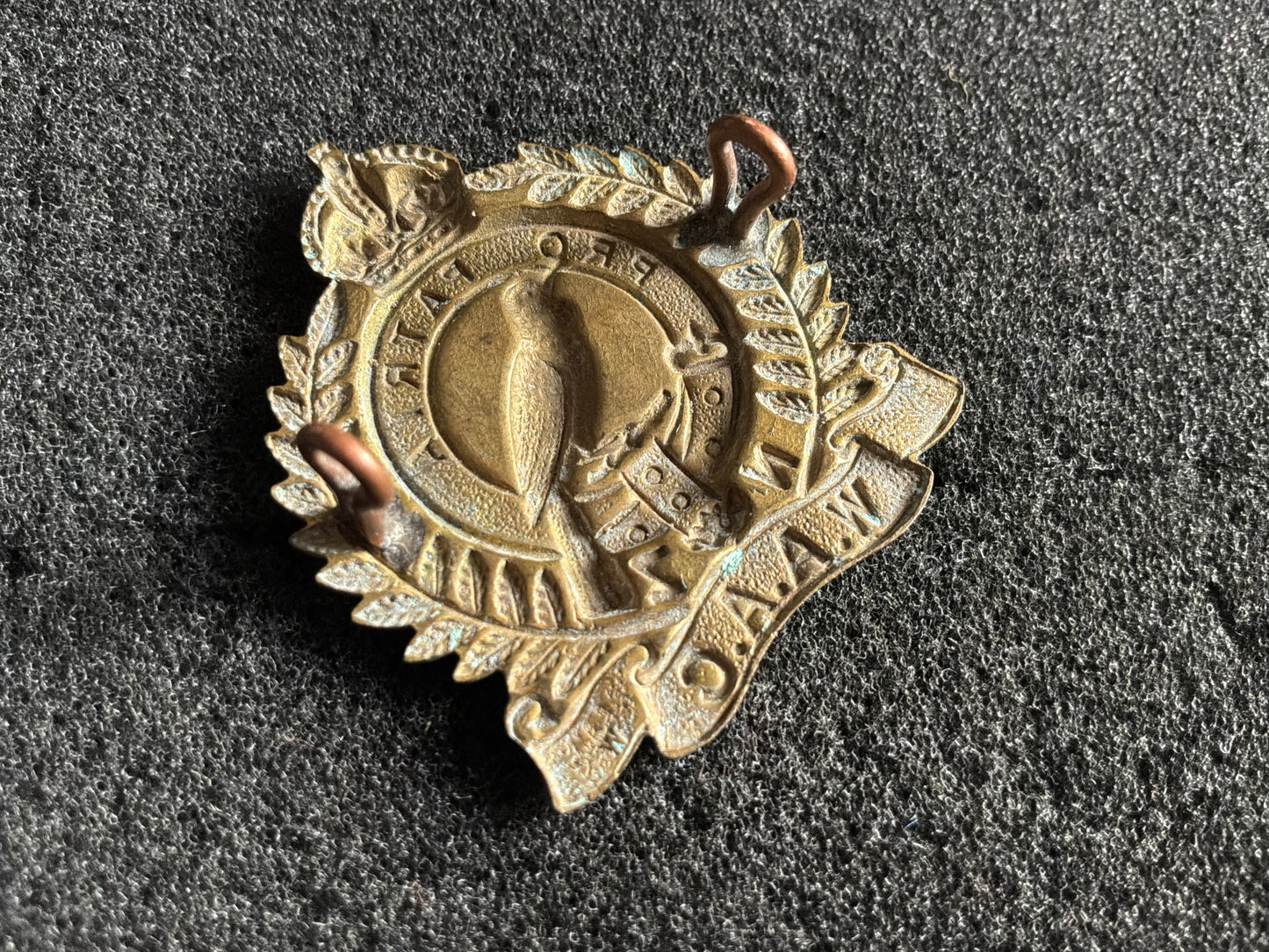 WW2 New Zealand Women's Auxiliary Army Corps (W.A.A.C) Cap Badge - Mayer & Kean