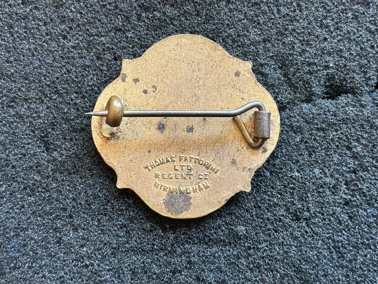 WW2 voluntary War Service badge issued by the Scottish YMCA