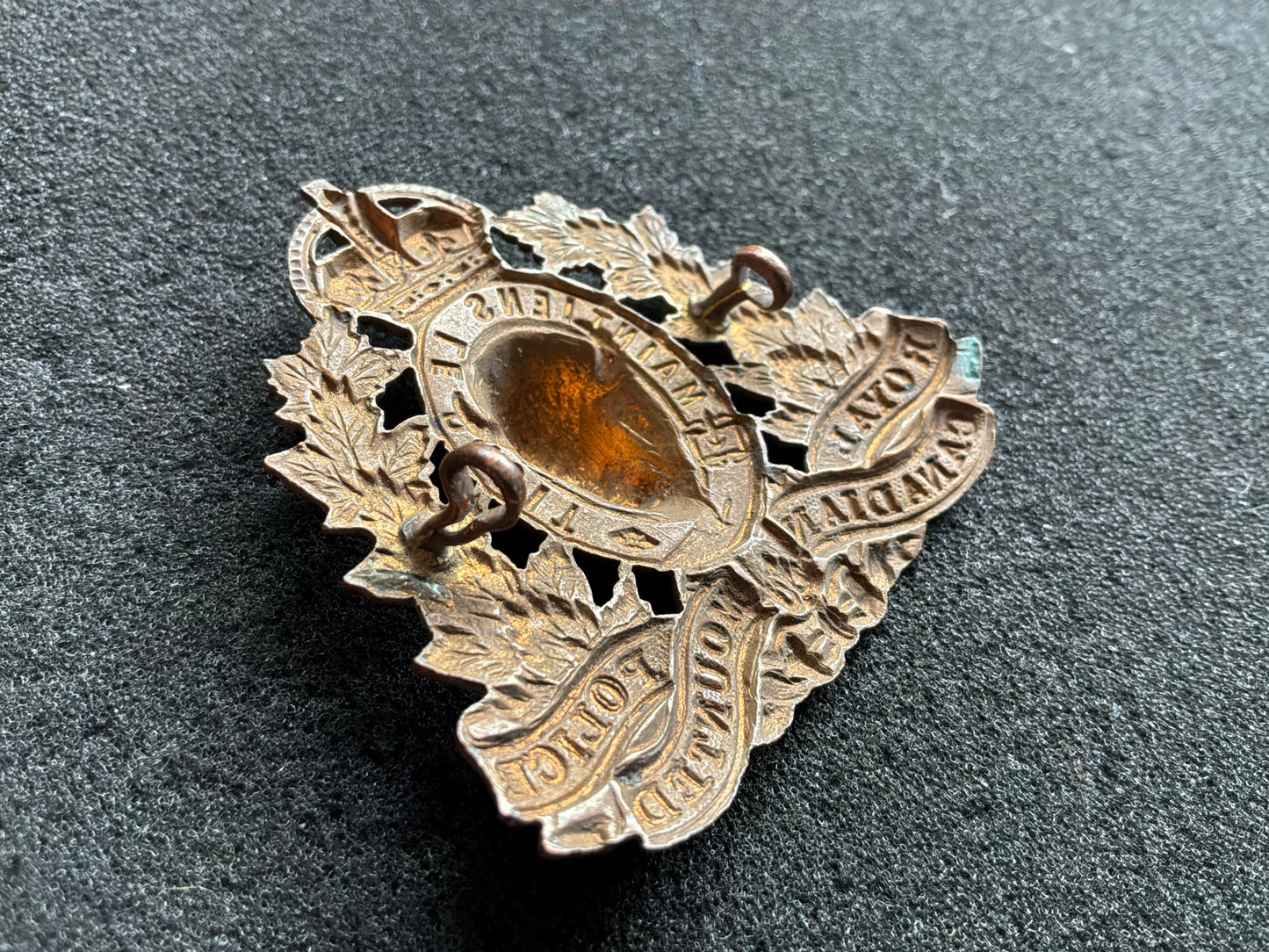 K/C Royal Canadian Mounted Police (RCMP) cap badge.