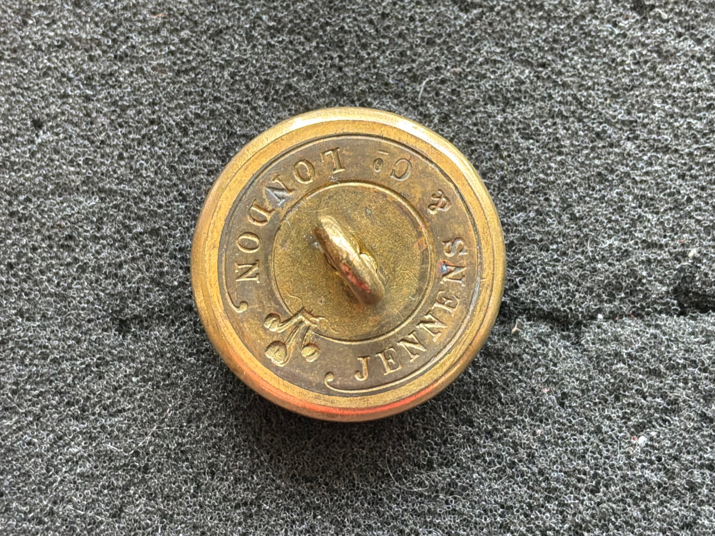 Victorian Coldstream Guards post 1855 button.