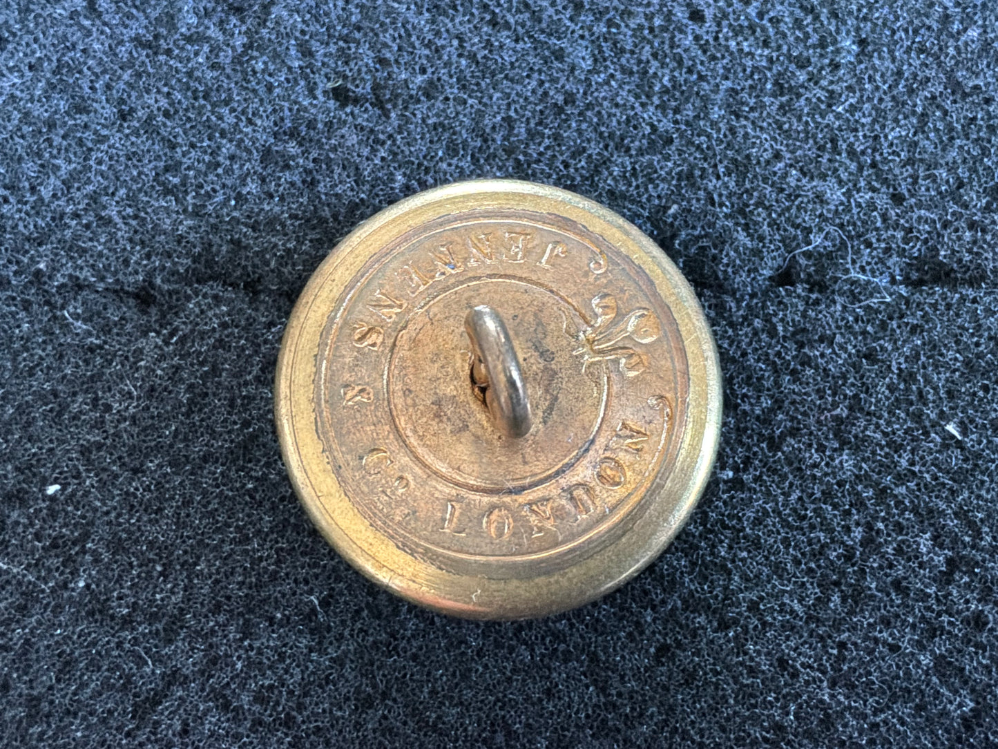 QVC British & Commonwealth senior officers G.S button.