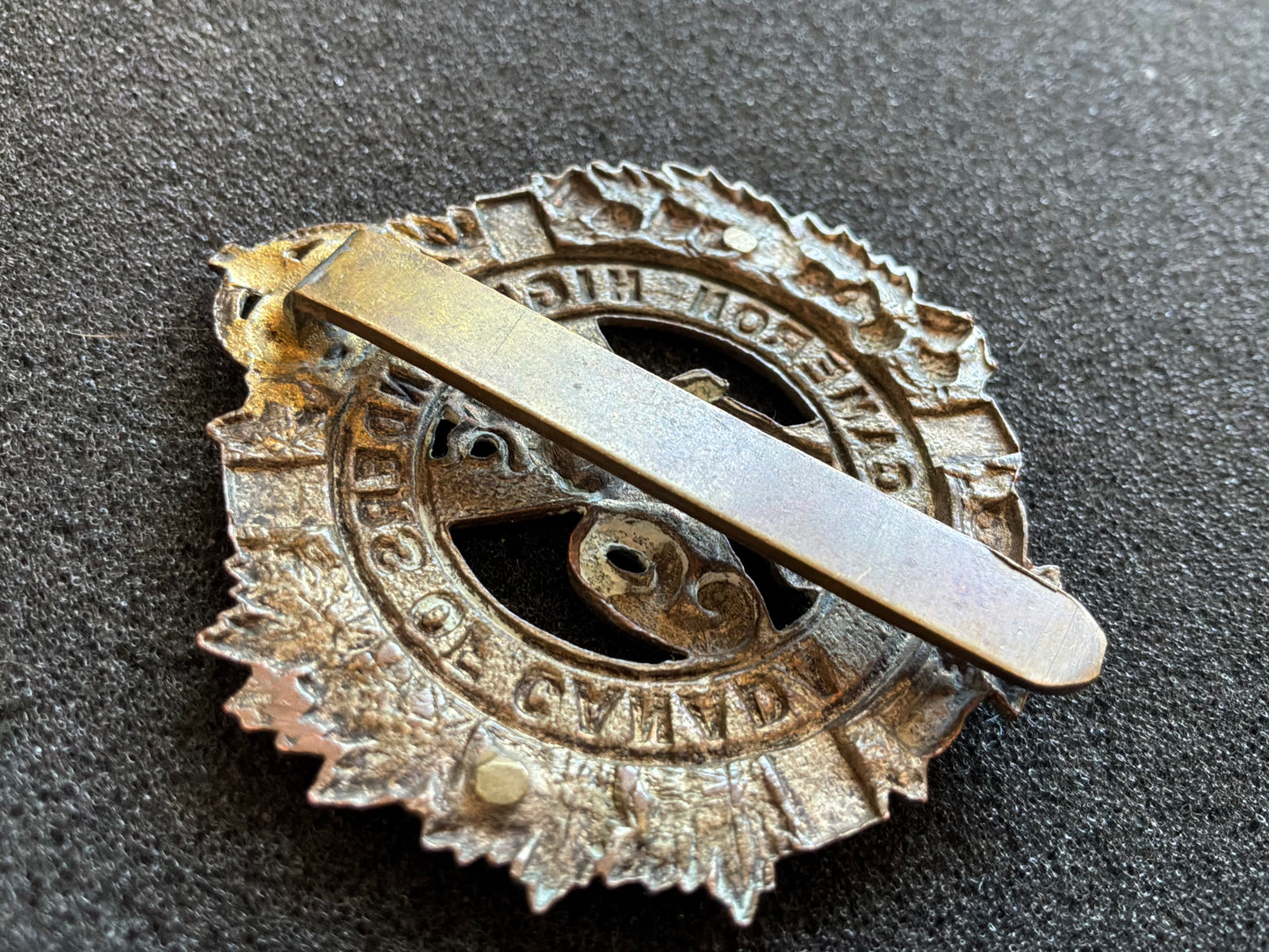 WW1 C.E.F 179th Cameron Highlanders of Canada glengarry badge.