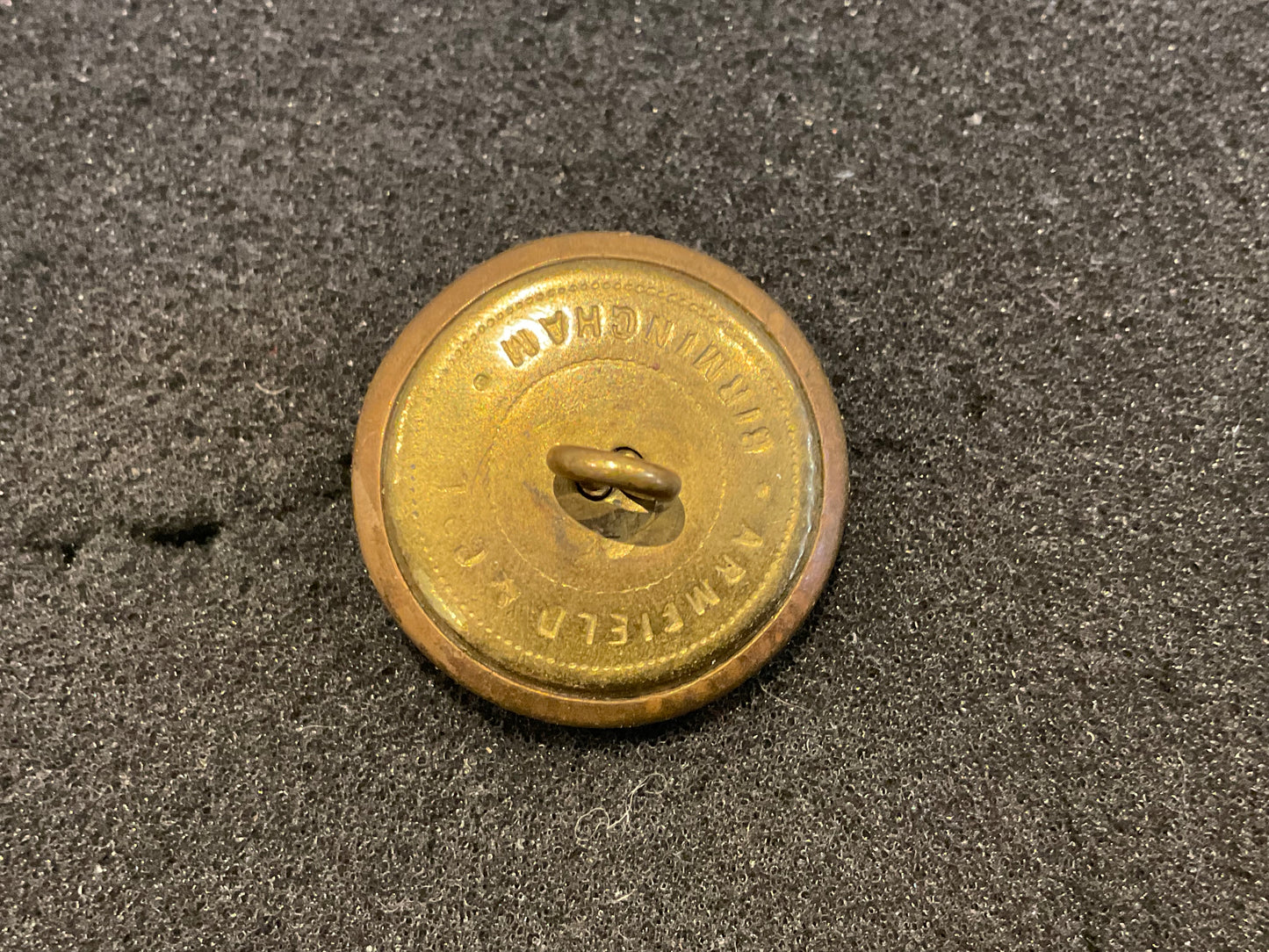 WW1 Machine Gun Corps large button, by Armfield.