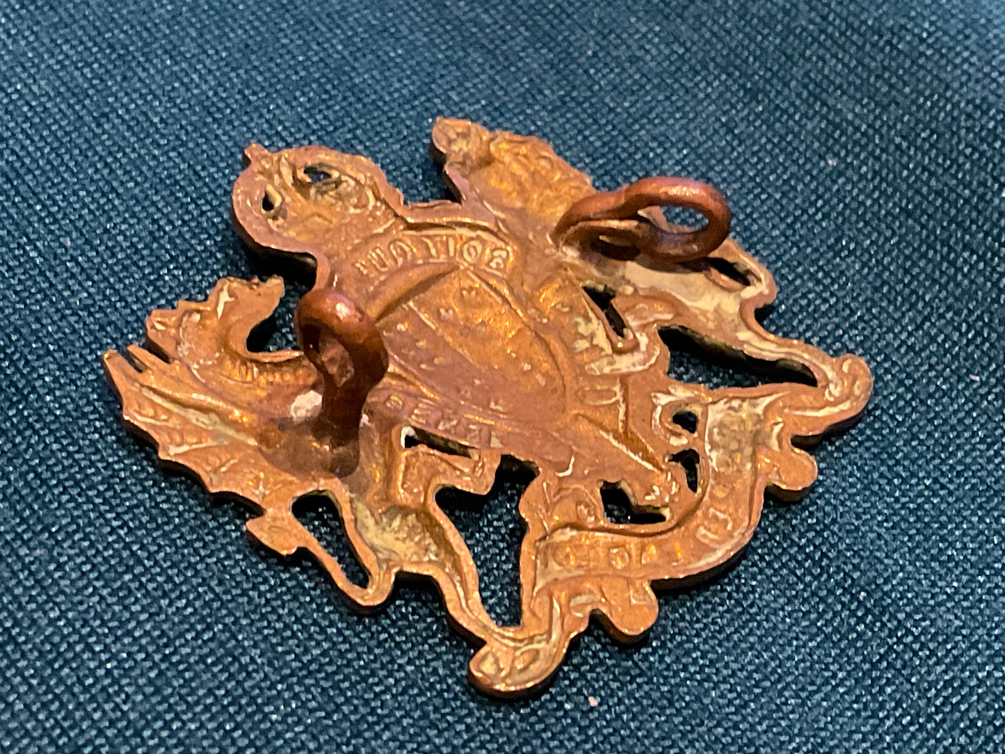 Elizabeth College OTC, Guernsey , cap badge