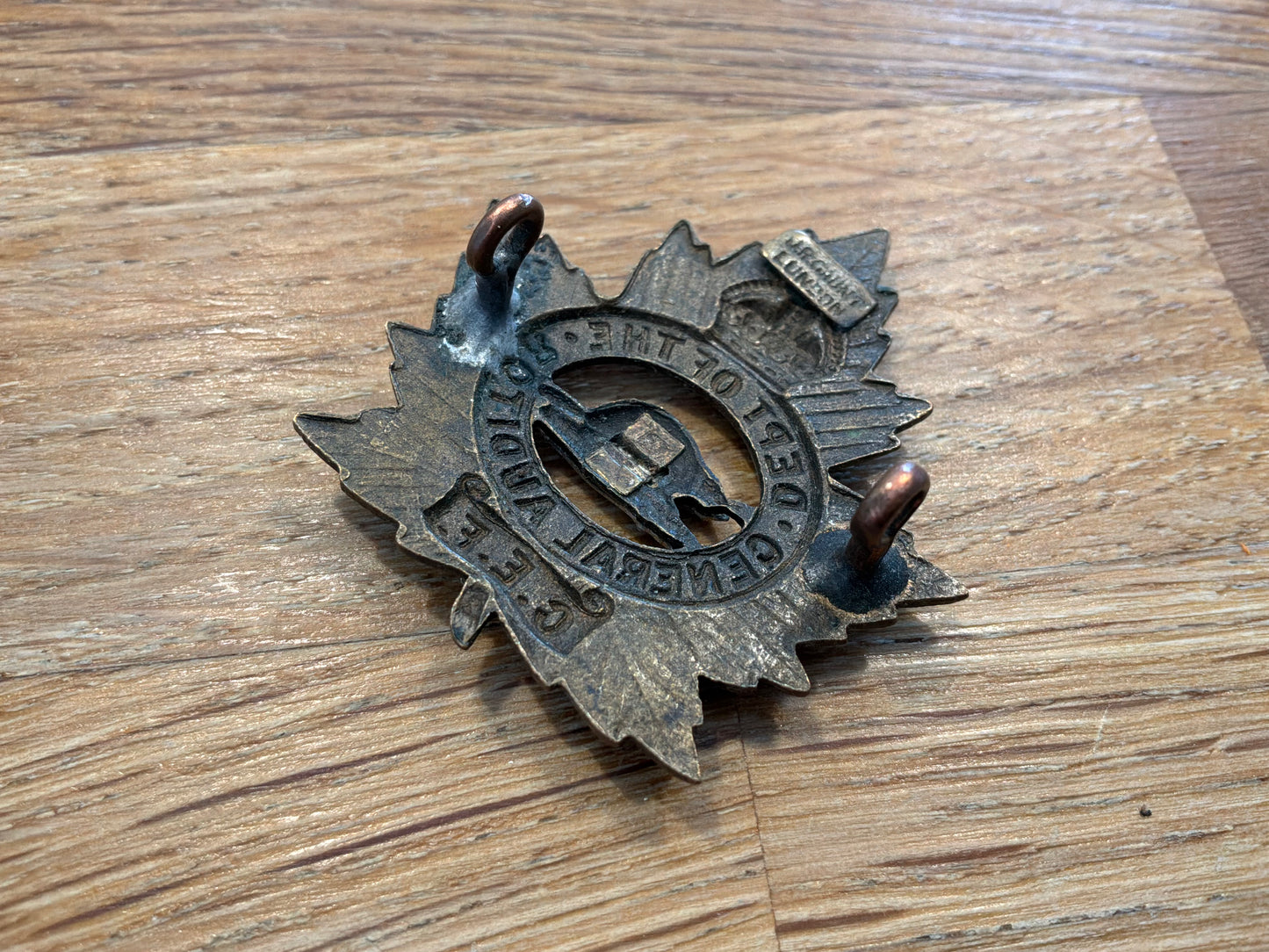 WW1 Department of the General Auditor cap badge by Gaunt.