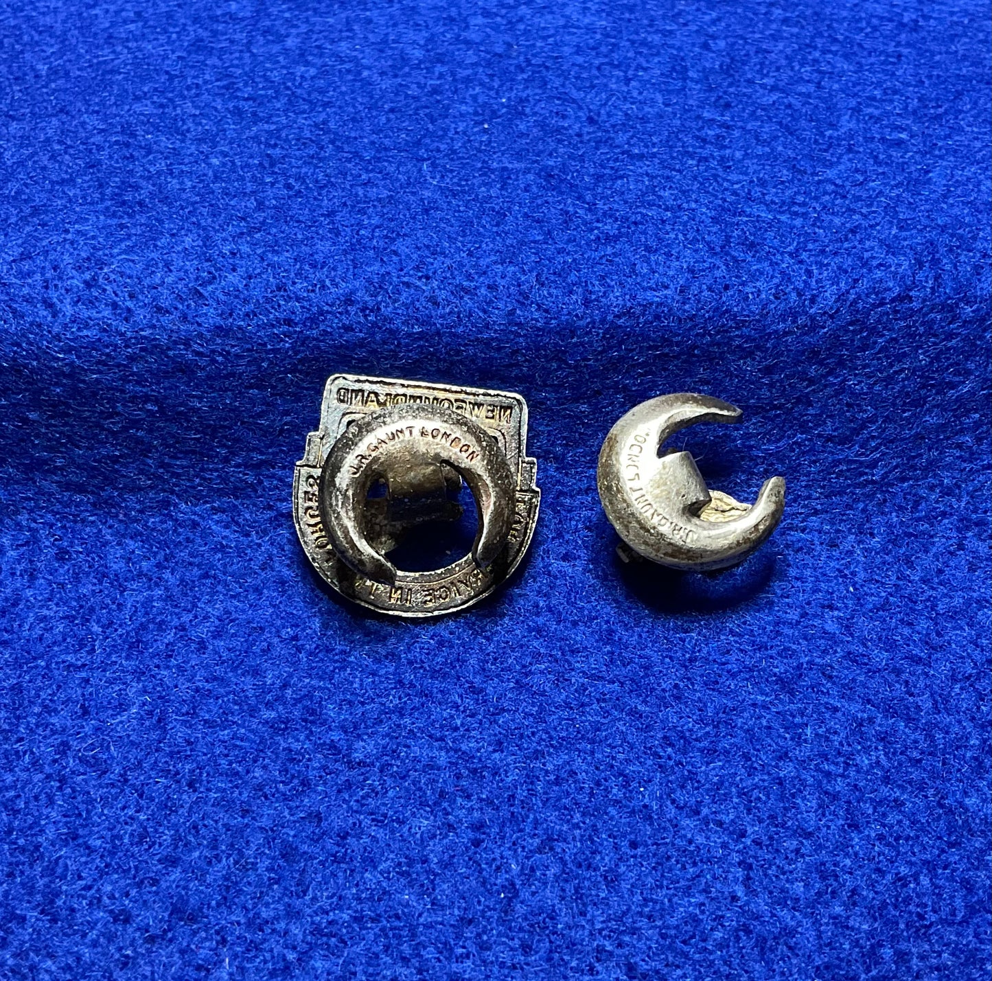 WW2 Newfoundland For Service in The Forces lapel badges back