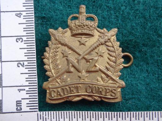 NZ Cadet Corps Die Struck Brass Cap Badge
