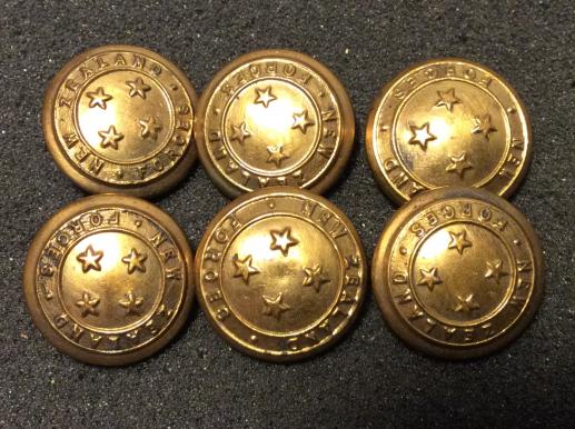 WW1/2 New Zealand Military Forces Tunic Buttons 18mm x 6