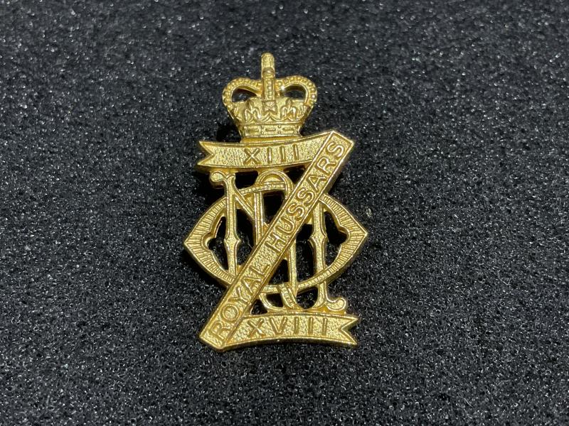 Q/C Officers 13th/18th Royal Hussars cap badge