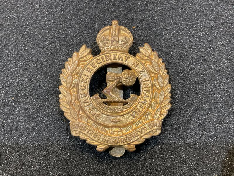 WW1 3rd Auckland Regt, N.Z Infantry cap badge by TIPTAFT