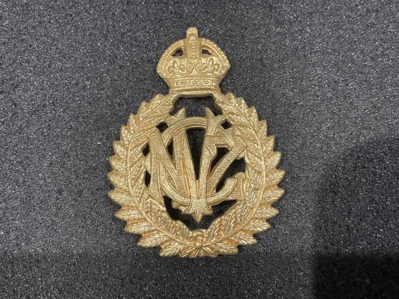WW1 New Zealand Veterinary Corps cap badge by Gaunt