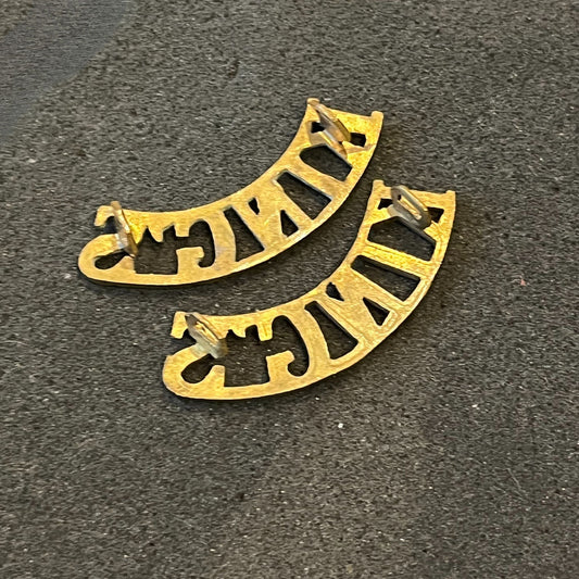 Gradia Militaria -  WW1 Kings Brass shoulder titles