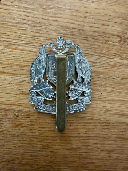 St Helena Rifles white metal cap badge, front — WWII period Commonwealth colonial infantry insignia
