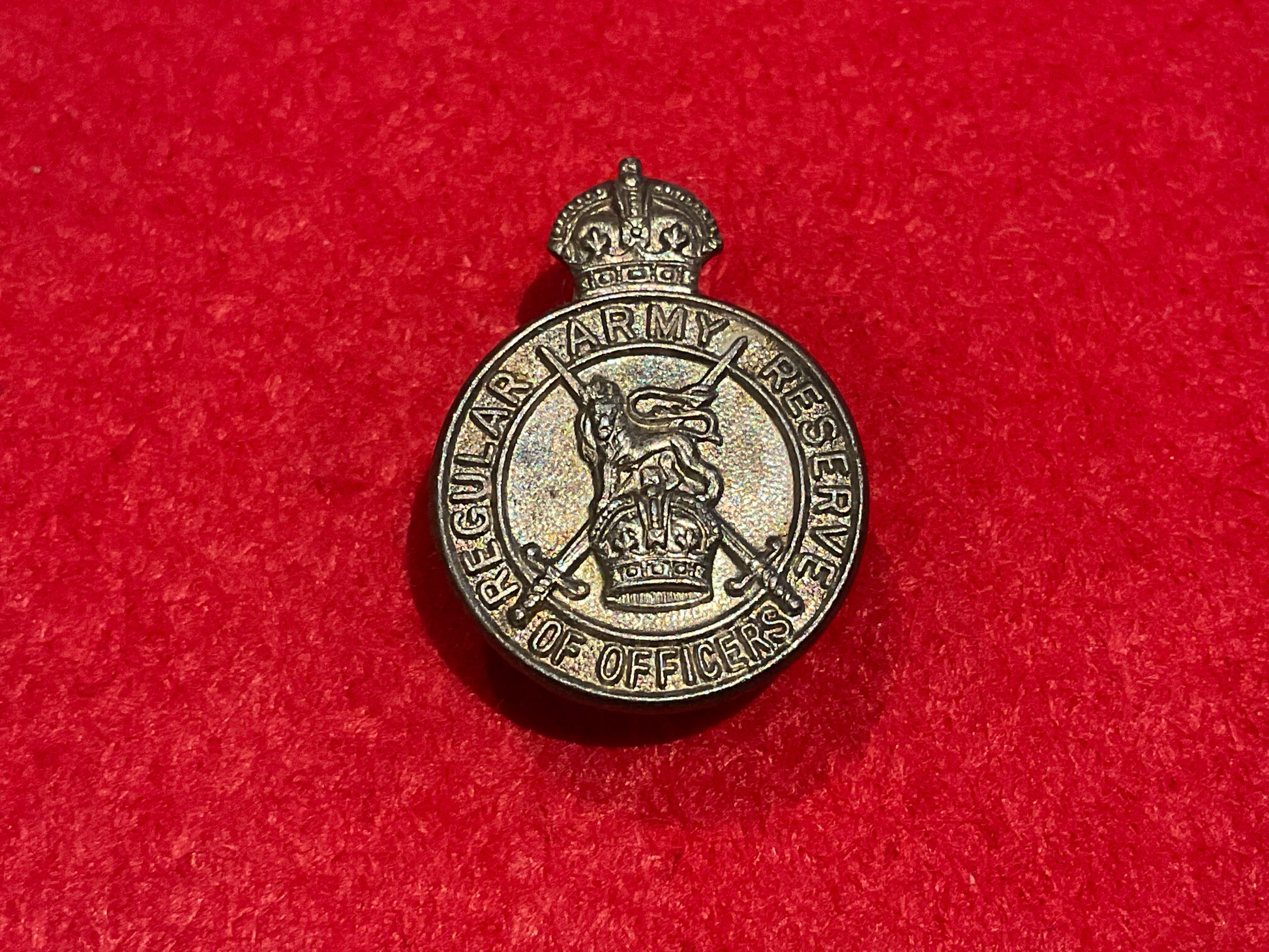 1939 dated Regular Army Reserve of Officers silver lapel badge