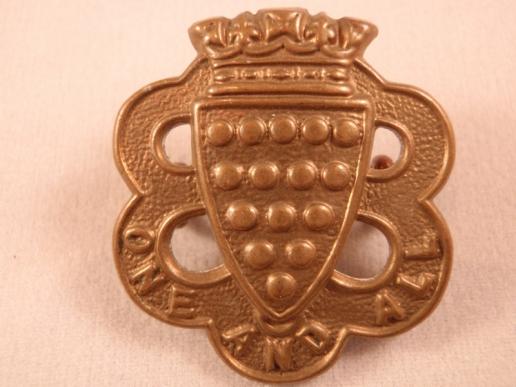 Gradia Militaria -  Duke of Cornwalls Light Infantry post 1884 Collar Badge