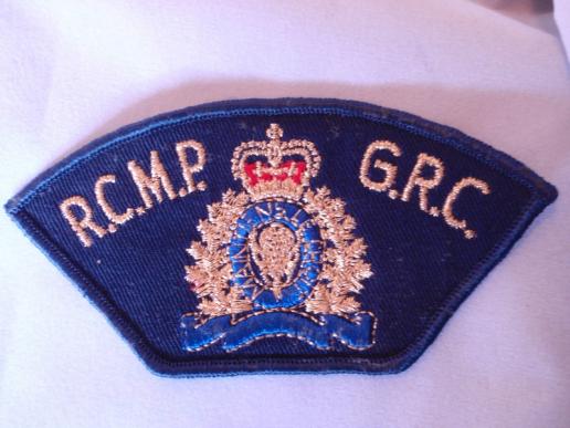 Gradia Militaria -  R.C.M.P Shoulder Badge