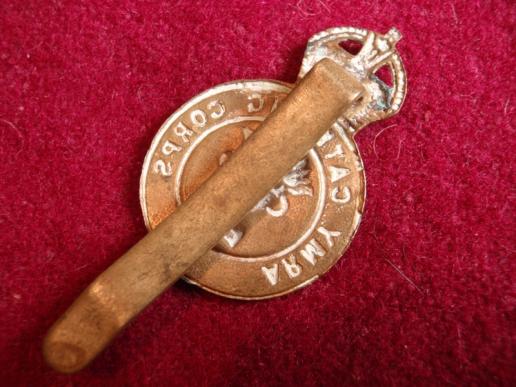 WW2 Brass Economy Army Catering Corps Cap Badge