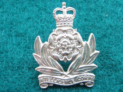 Gradia Militaria -  Officers Intelligence Corps Brushed Collar Badge