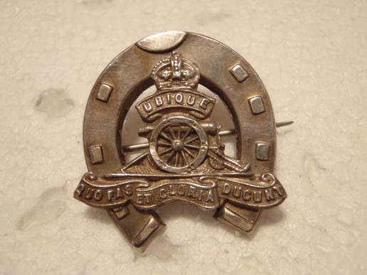Gradia Militaria -  WW1 (1914) H.M Silver R.A Hollow Brooch