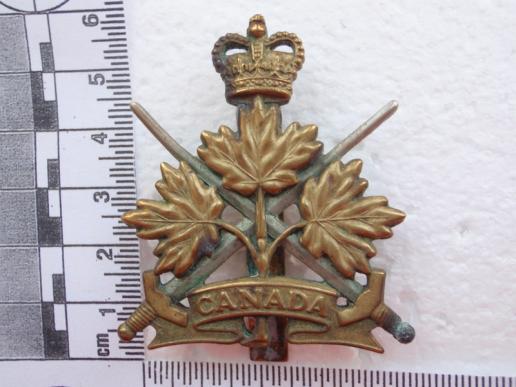 Gradia Militaria -  Canadian Cadets b/m Cap Badge