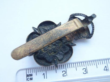 WW1/2 The Queens Own Yorkshire Dragoons Cap Badge