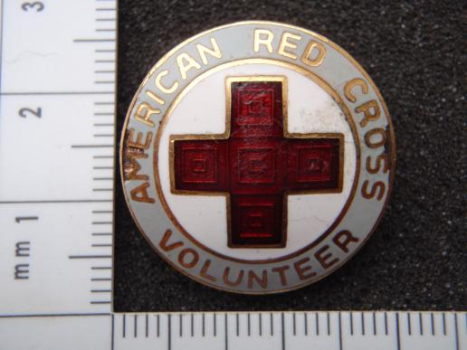 Gradia Militaria -  WW2 American Red Cross Volunteer Lapel badge