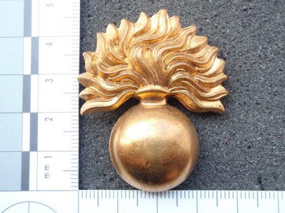 Gradia Militaria -  The Grenadier Guards OR's Cap Badge