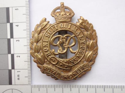 Gradia Militaria -  WW2 Royal Engineers OR's Cap Badge