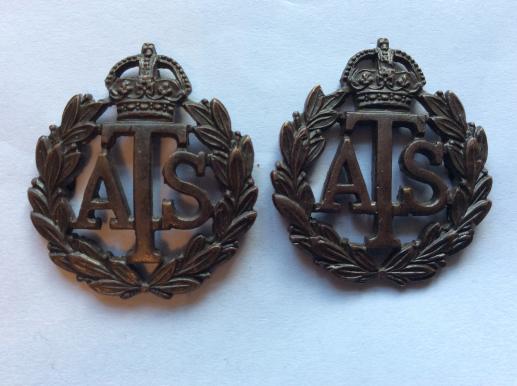 Gradia Militaria -  A.T.S Bronze Officers Service Dress Collar Badges By GAUNT