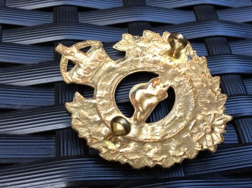 WW1 Canadian Engineers Gilt Cap Badge
