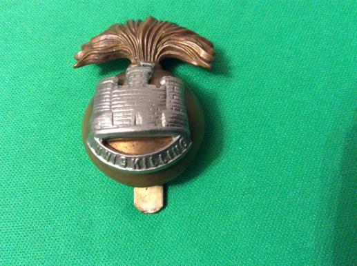 WW2 The Royal Inniiskilling Fusiliers b/m cap badge