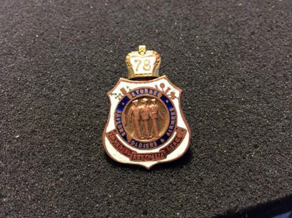 Gradia Militaria -  Australian RSSAL Lapel Badge dated 1978 By Adelaide maker