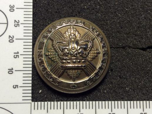 Gradia Militaria -  QVC London Scottish Volunteers White Metal Button